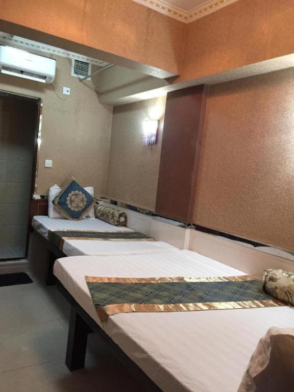 Basic Triple Room room - Image 2