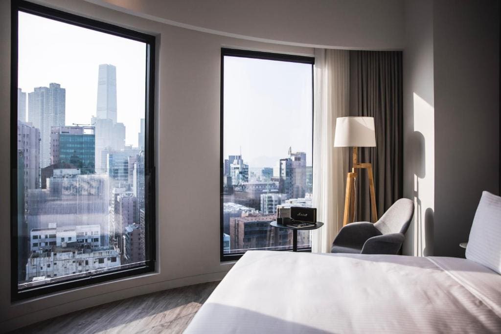 Corner City View room - Image 2