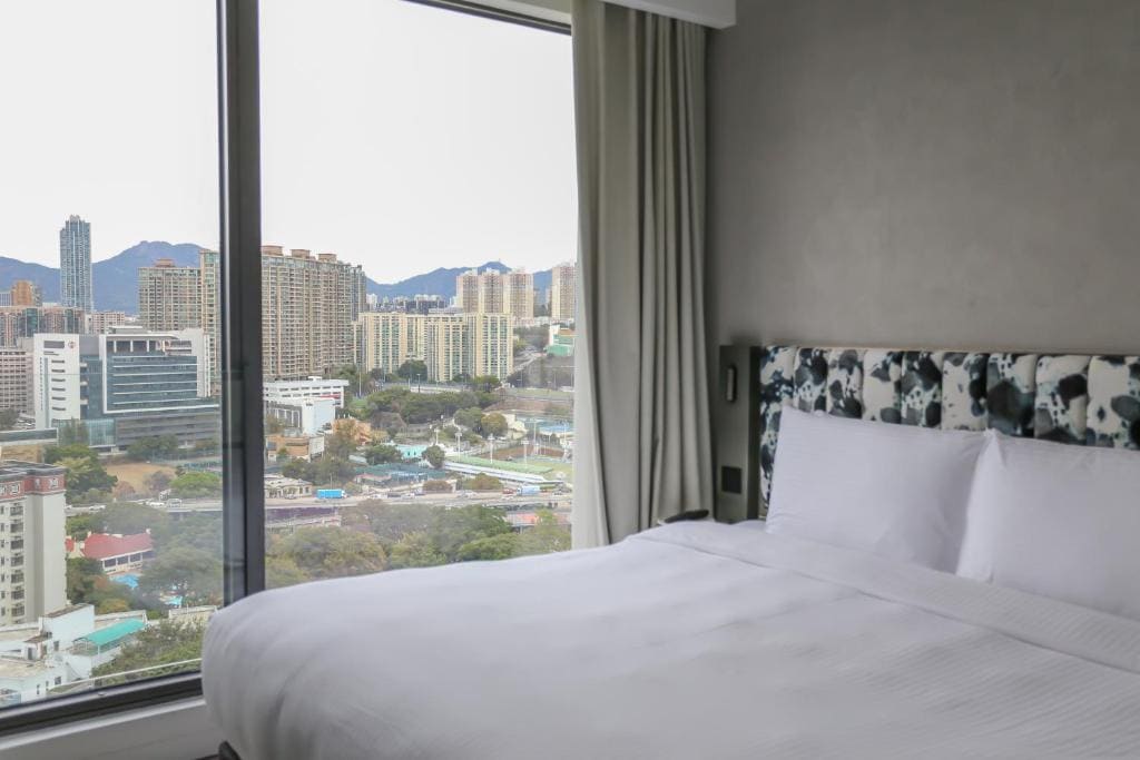 Deluxe King High Floor room - Image 1