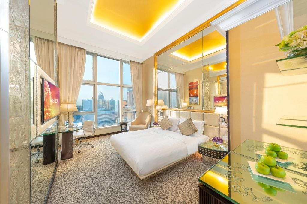 Executive Club Deluxe Room room - Image 1