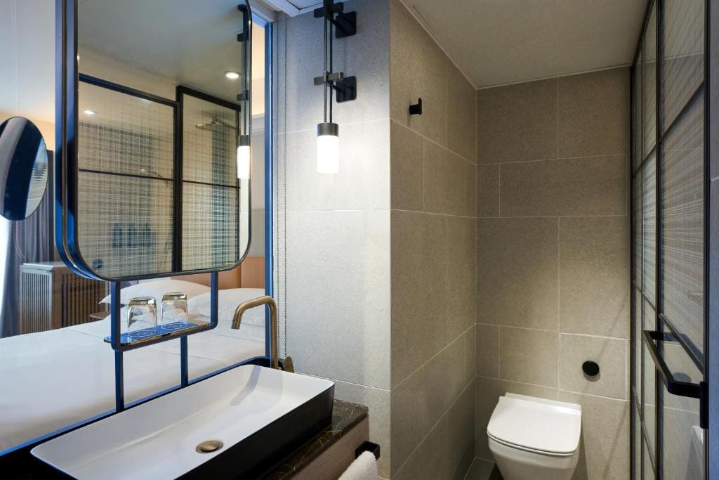 King Room with Harbor View room - Image 2
