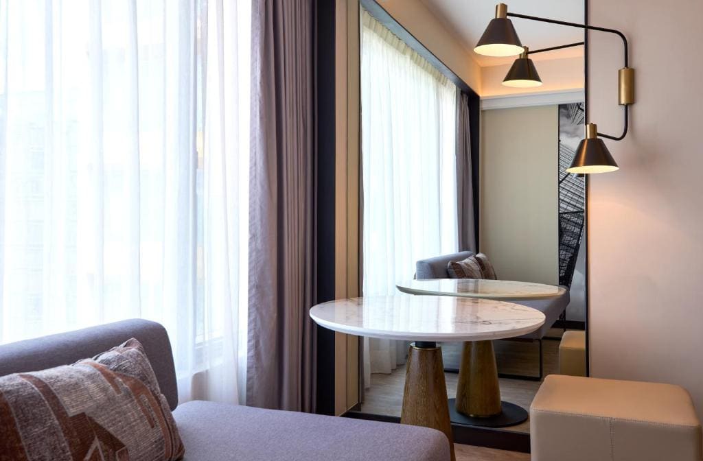 Club lounge access, Guest room, 1 King room - Image 2