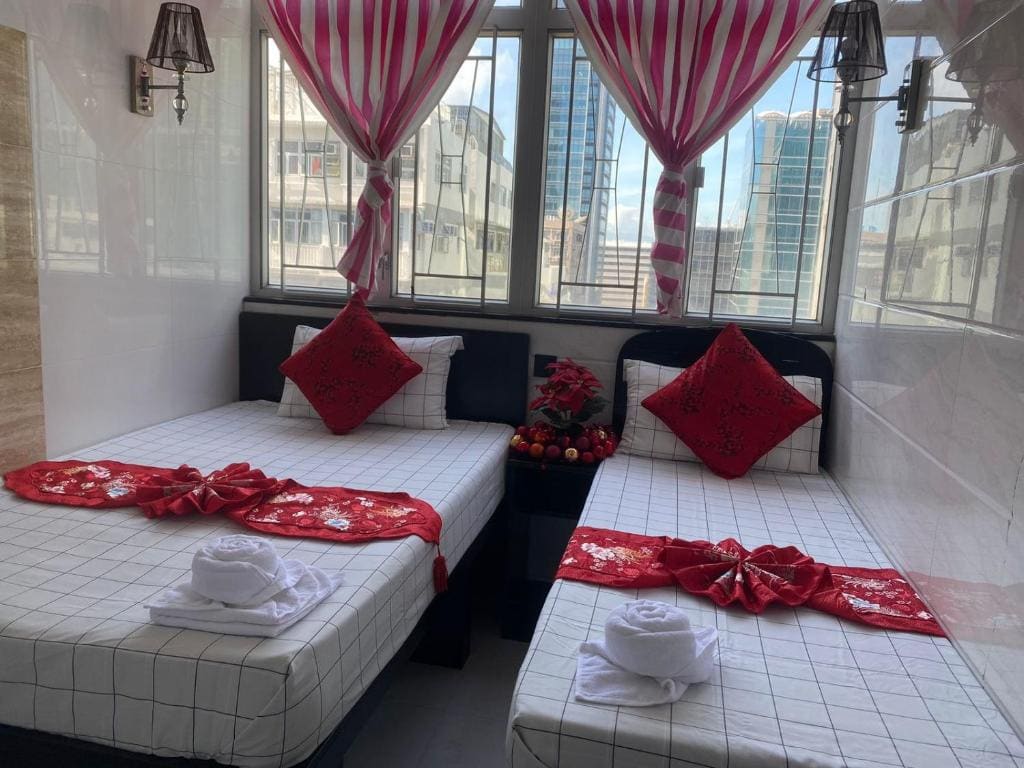 Deluxe Suite room - Image 3