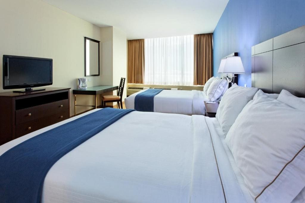 Double Room with Two Double Beds - Non-Smoking room - Image 1