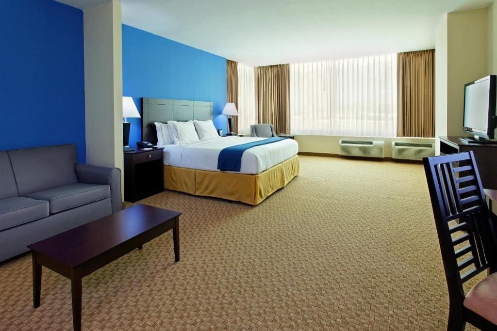 Suite room - Image 1