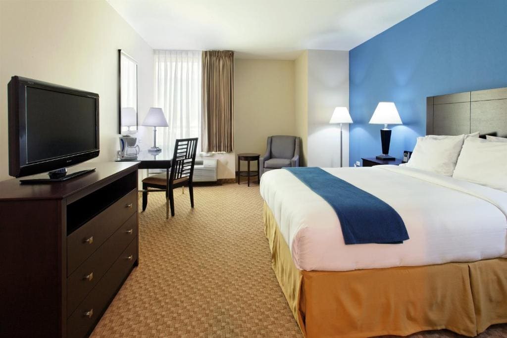 Queen Room - Non-Smoking room - Image 1
