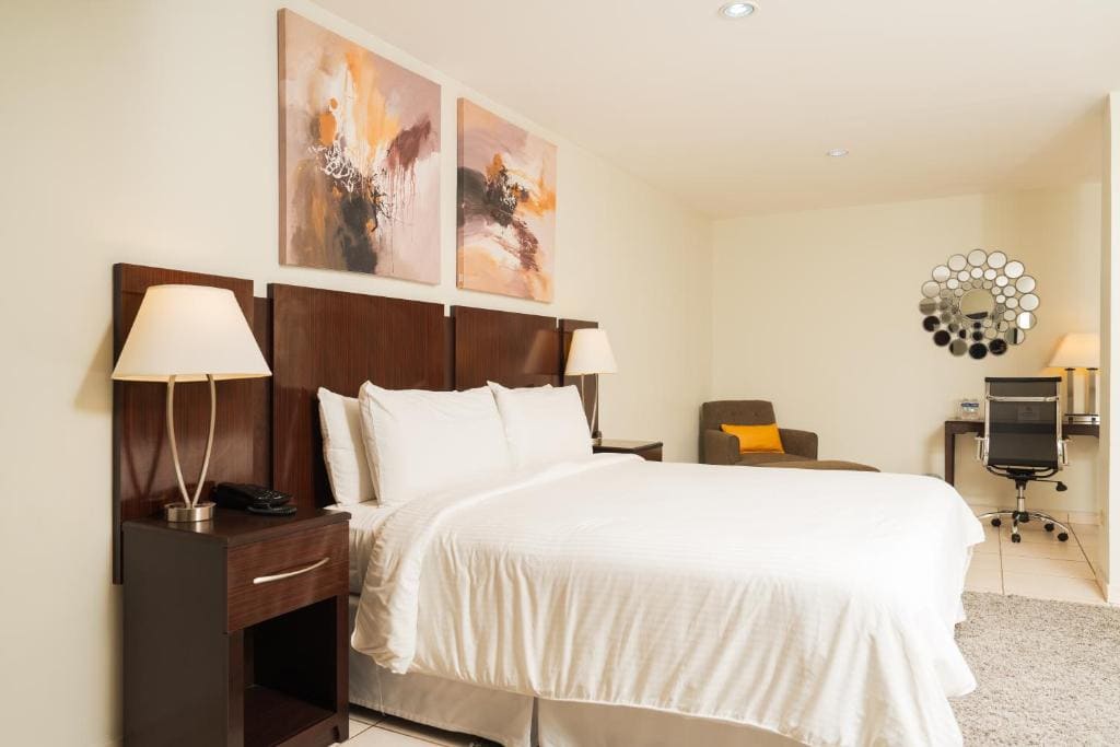 Suite room - Image 2