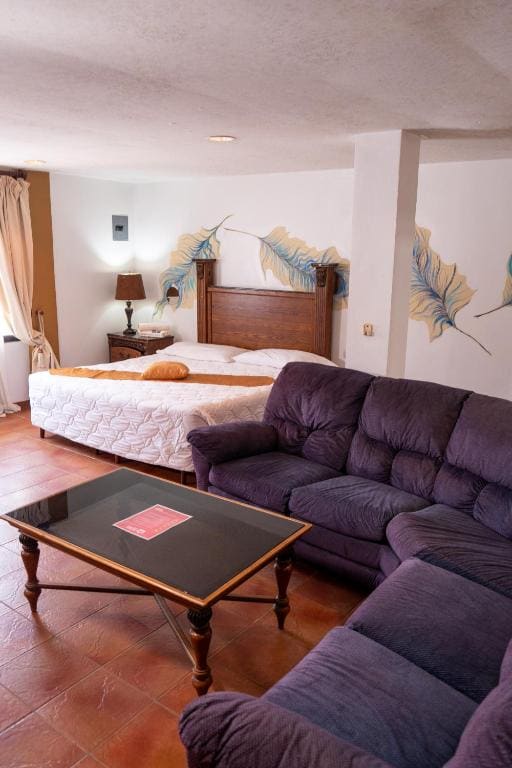 Room room - Image 2