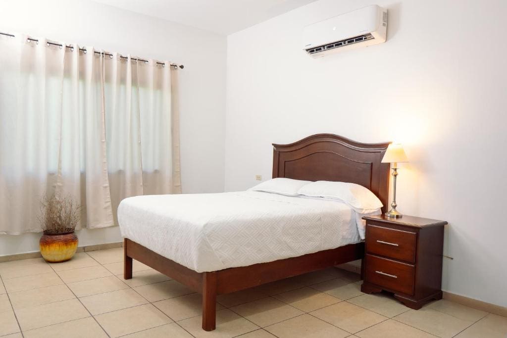 Deluxe Room room - Image 1