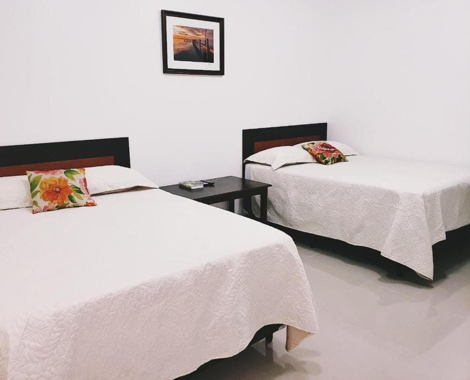 Double Room with Private Bathroom room - Image 2
