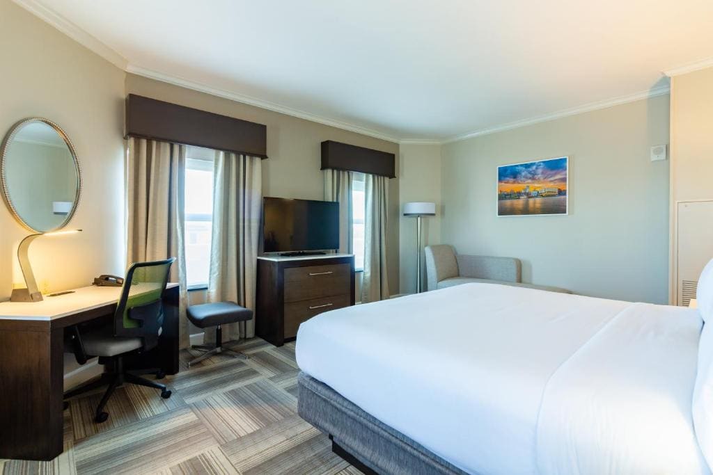 Standard King Room with Extra Space room - Image 2