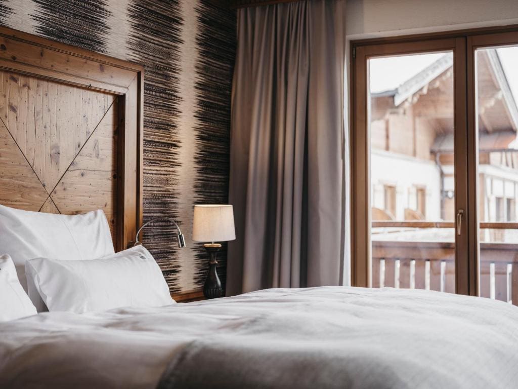 Double Room with Balcony room - Image 2