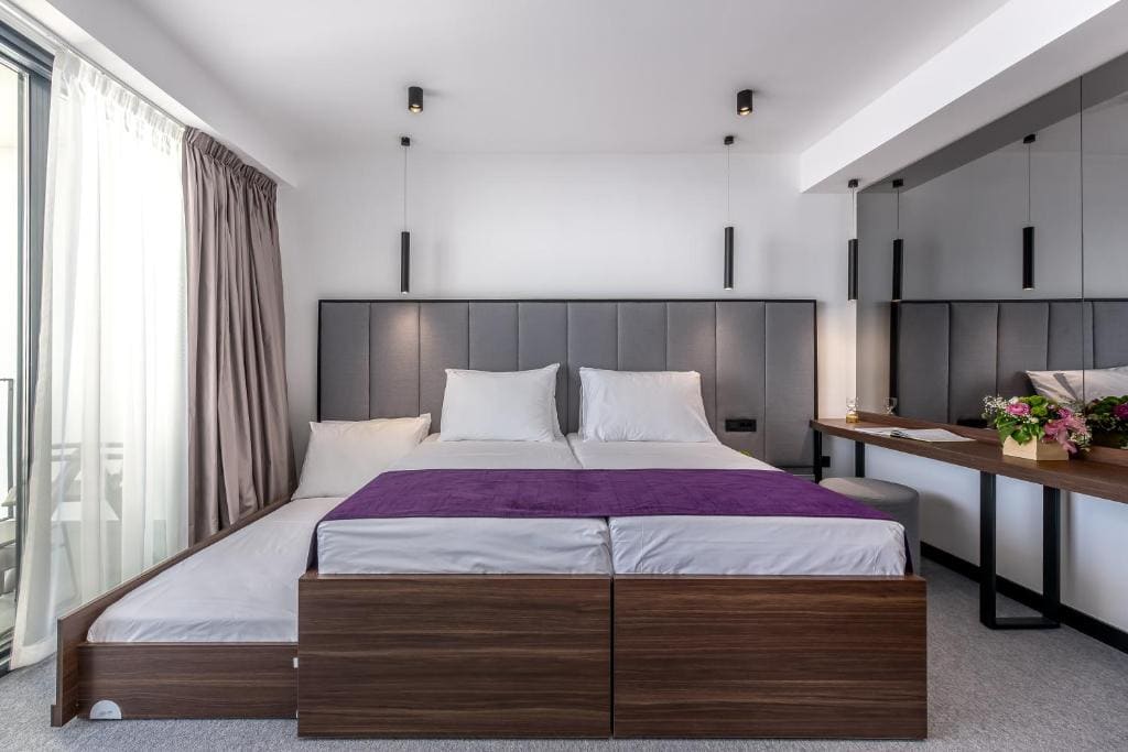 Superior Twin Room with Sea View and Balcony room - Image 1