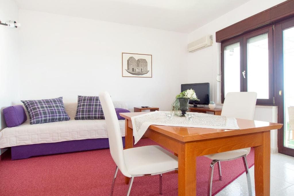Apartment with Sea View room - Image 1