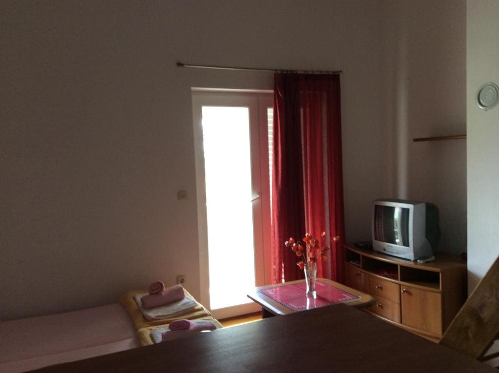 Deluxe Studio room - Image 3