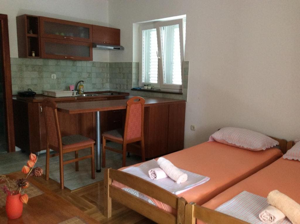 Junior Suite with Balcony room - Image 2