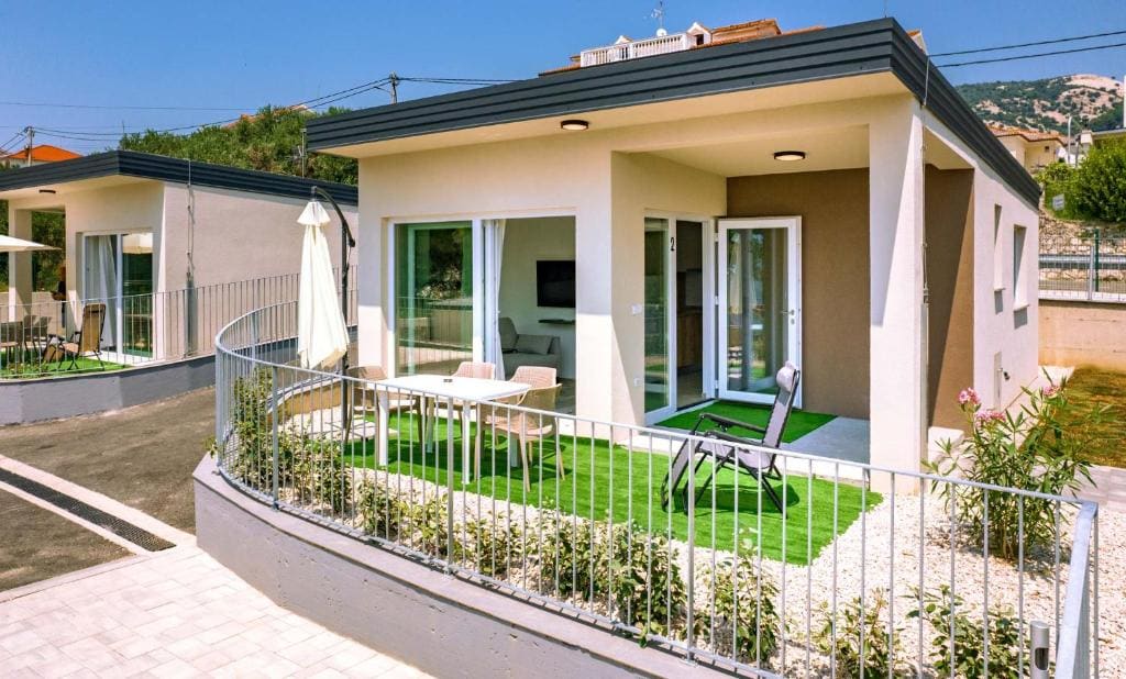 Vacation Home room - Image 2