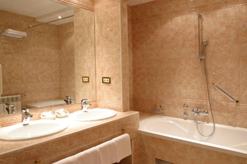 Suite room - Image 3