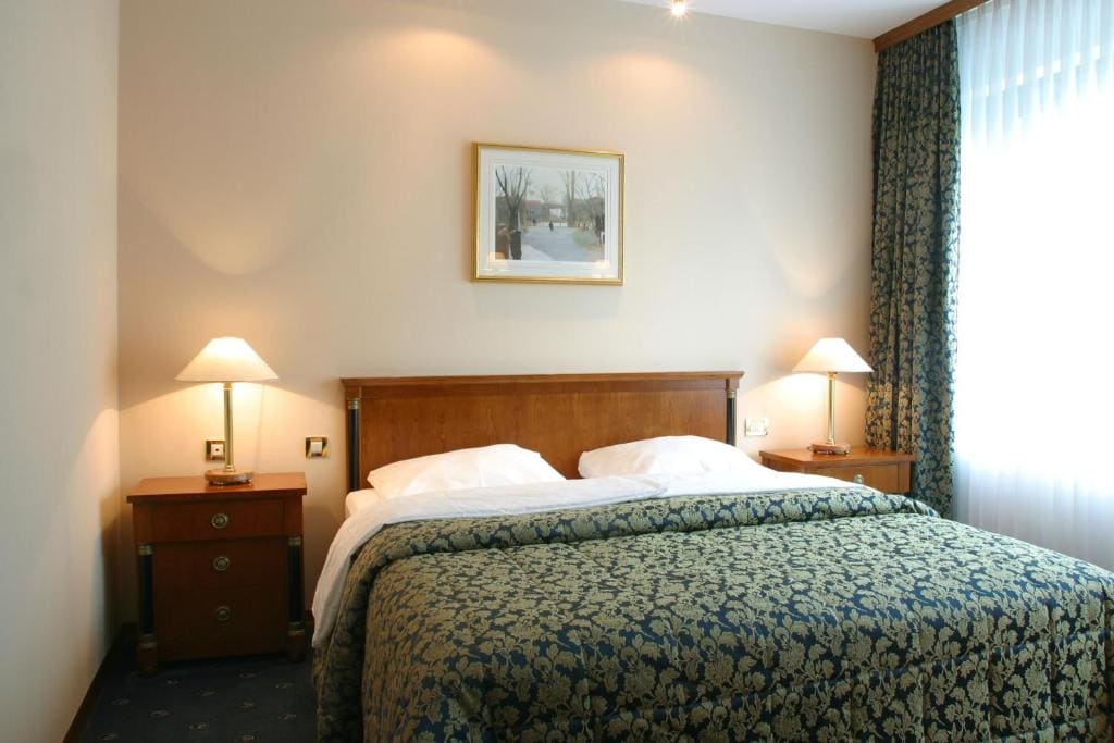 Suite room - Image 1