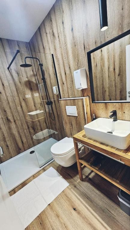 Double Room with Private Bathroom room - Image 1