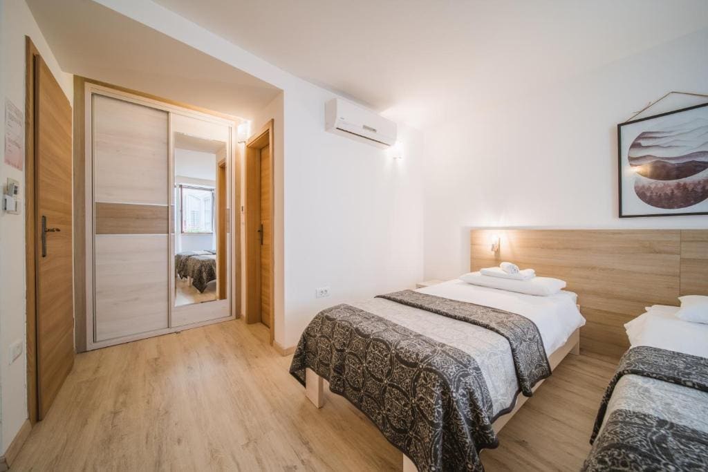 Double or Twin Room with Private Bathroom room - Image 3