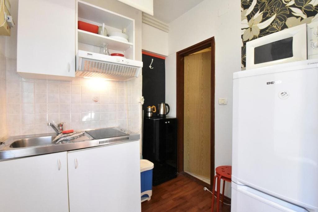 Apartment - Ground Floor room - Image 3
