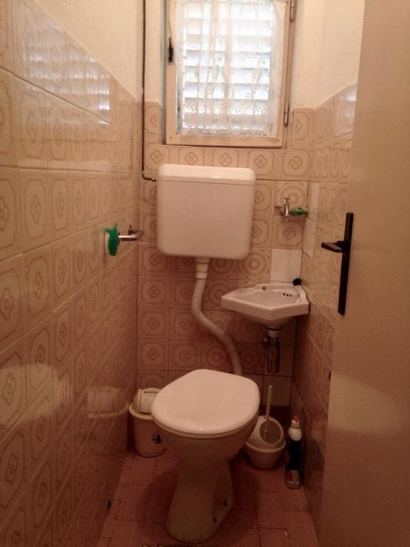 Double Room with Balcony room - Image 3