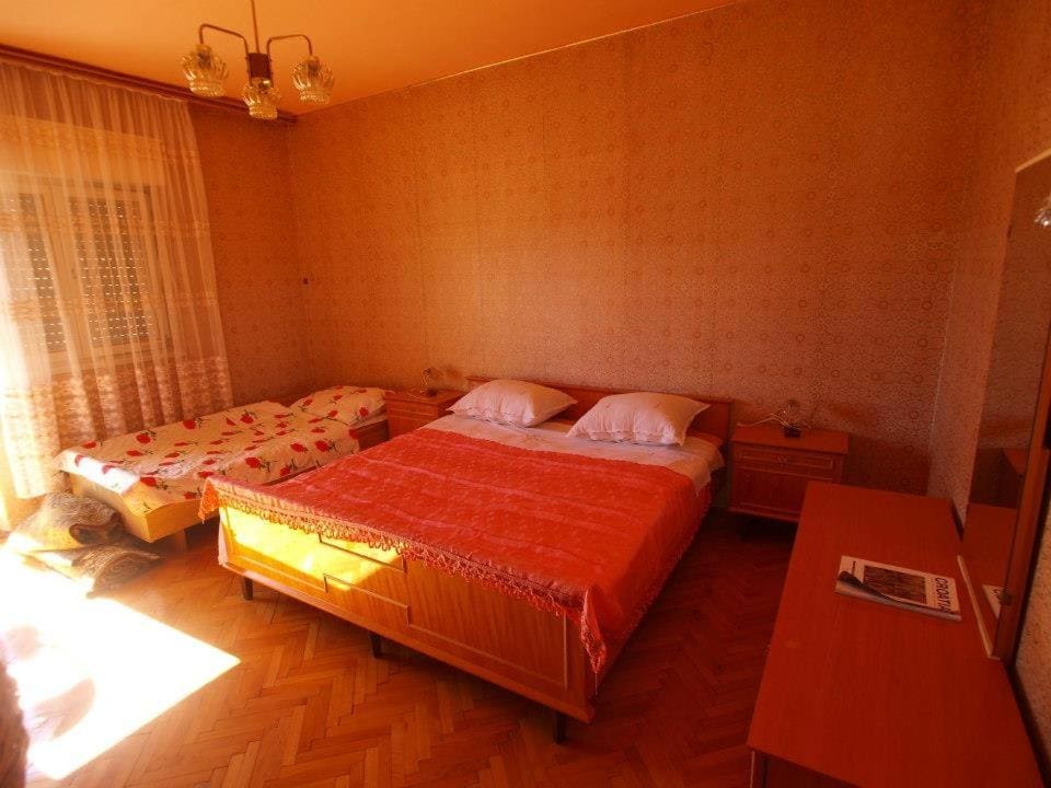 Double Room with Balcony room - Image 2