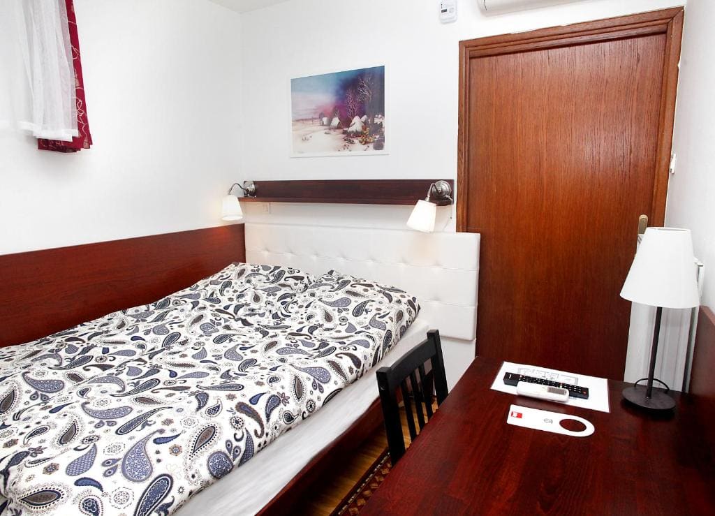 Deluxe Double Room room - Image 2
