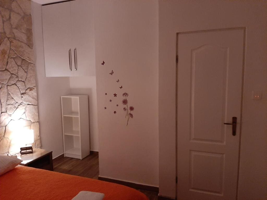 Double Room with Private Bathroom room - Image 2