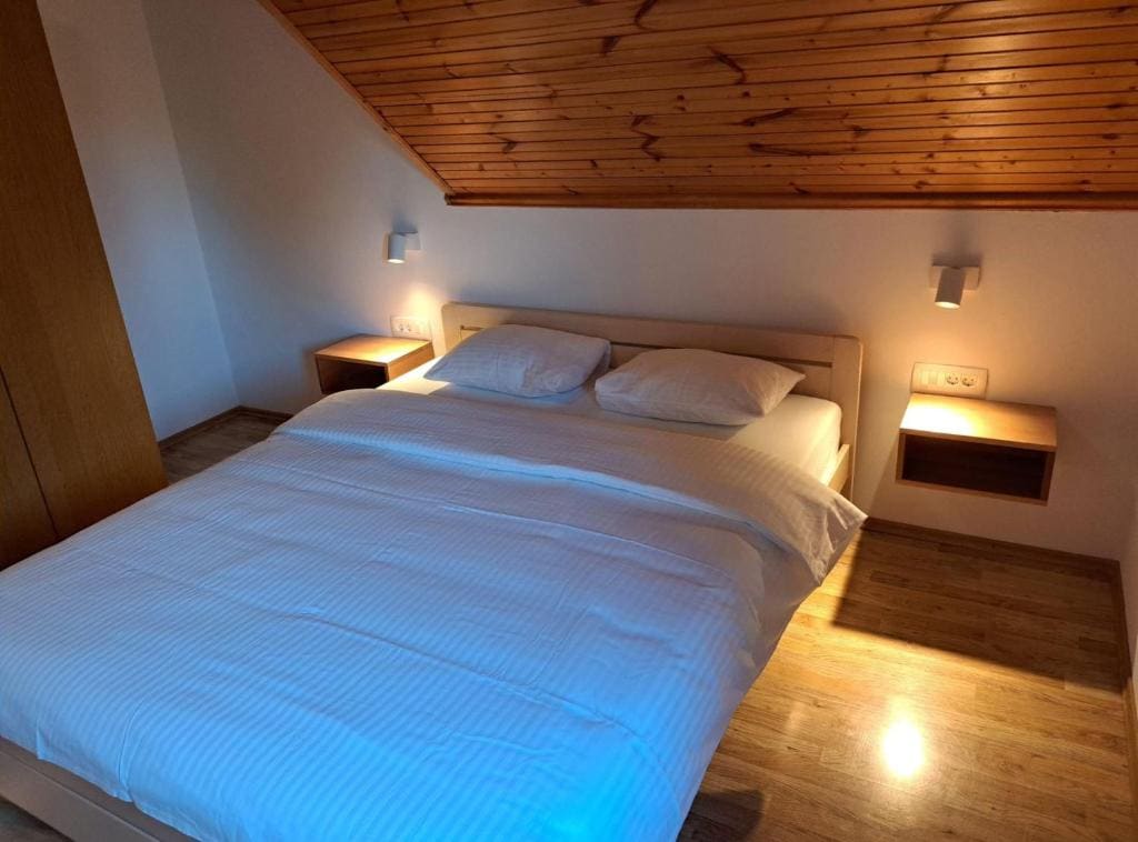 Double Room with Terrace room - Image 2