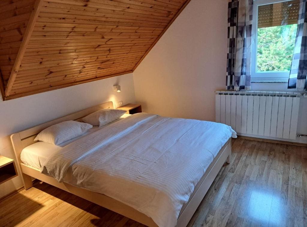 Double Room with Terrace room - Image 3