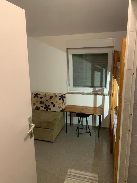 Small Twin Room room - Image 1