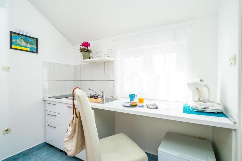 Studio room - Image 1