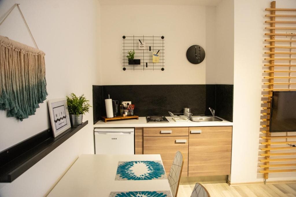One-Bedroom Apartment room - Image 3