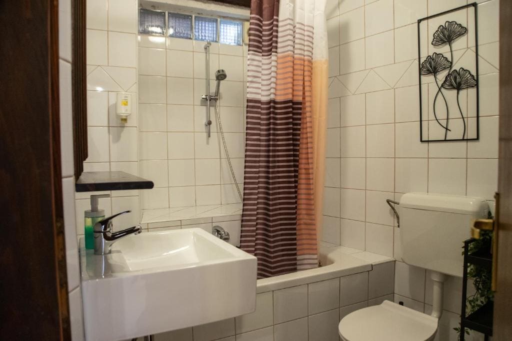 Queen Studio room - Image 1