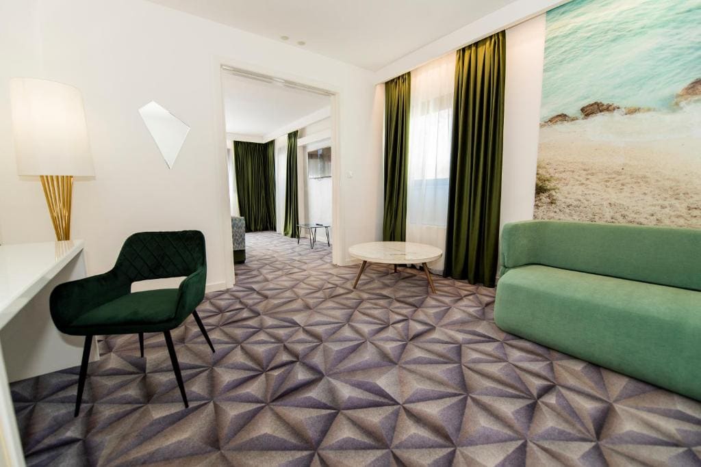 Suite room - Image 2