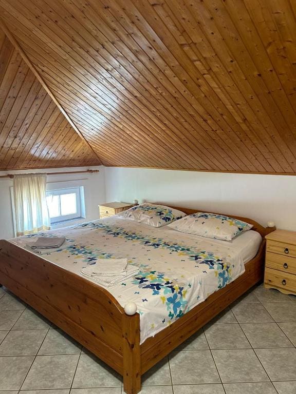 Apartment with Sea View room - Image 3