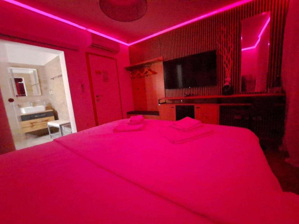 Double Room 2 room - Image 1