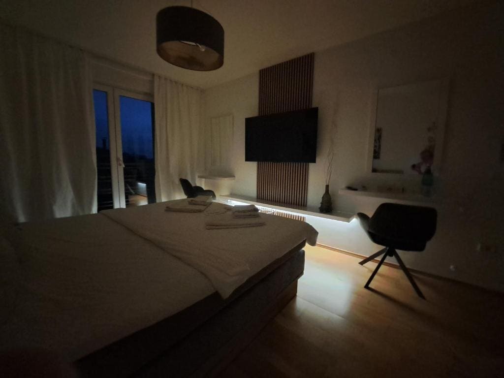 Double Room 3 room - Image 1