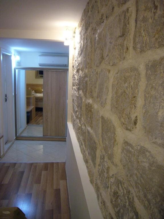 Double Room with Sea View room - Image 3