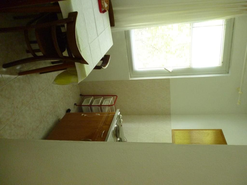 Budget Studio Apartment with Terrace room - Image 3
