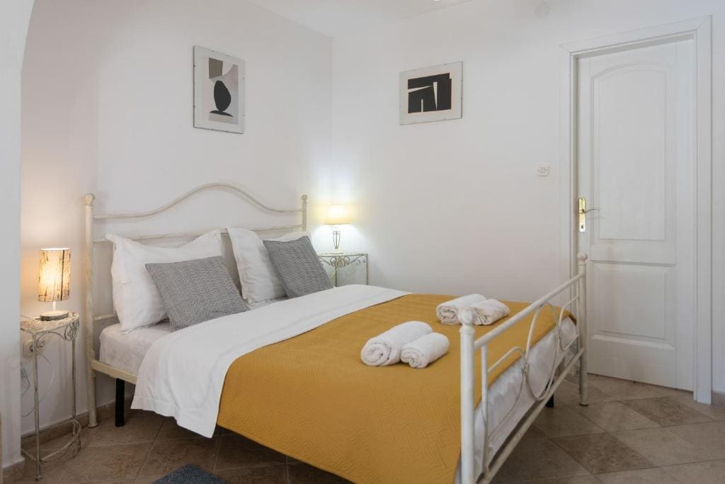 Studio with Terrace room - Image 3