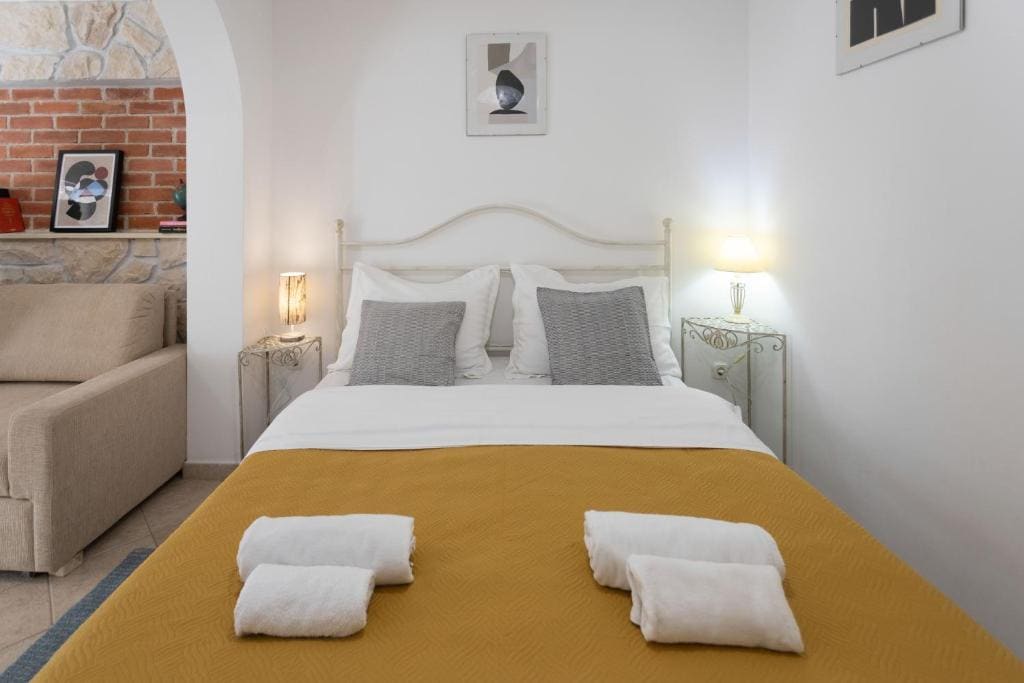 Studio with Terrace room - Image 2