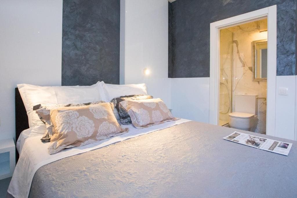 Deluxe Double Room room - Image 2