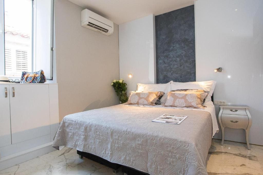 Deluxe Double Room room - Image 1