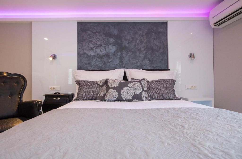 Deluxe Double or Twin Room room - Image 1