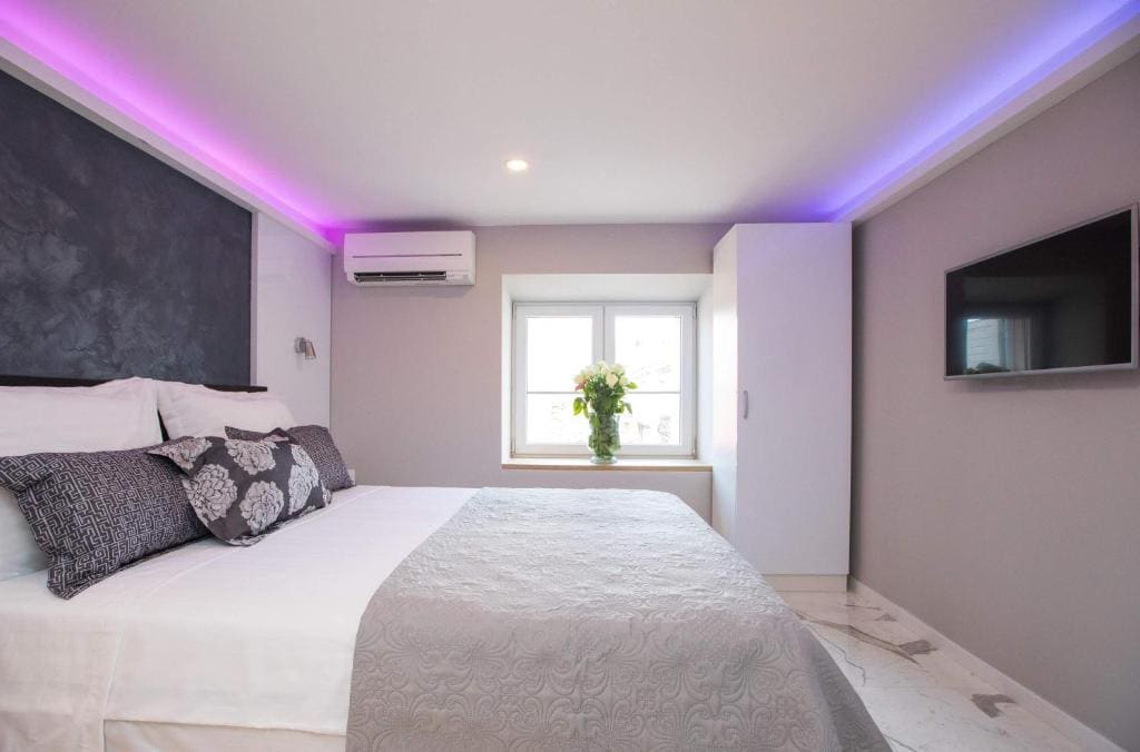 Deluxe Double or Twin Room room - Image 2