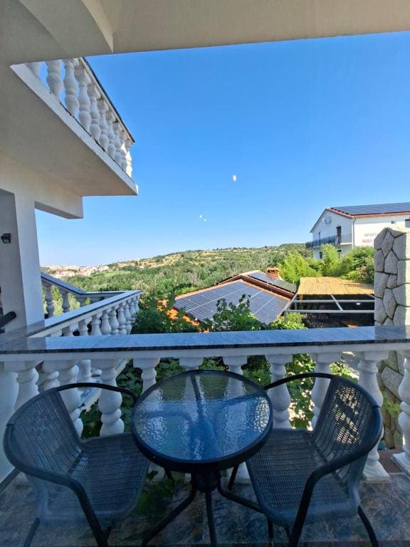Studio with Balcony room - Image 1