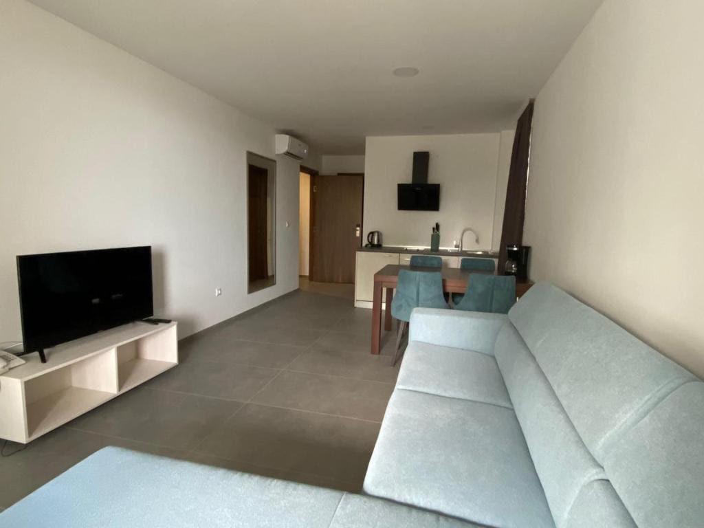 Deluxe Suite room - Image 3